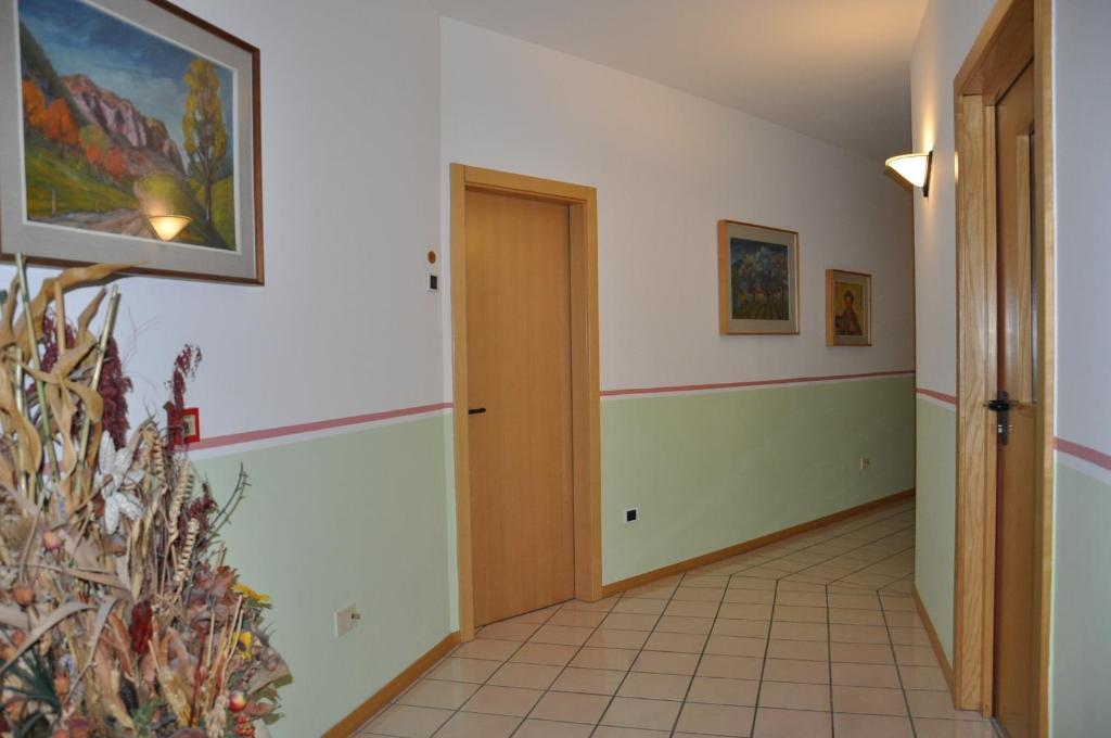 Sarche di Calavino Hotel Ideal מראה חיצוני תמונה