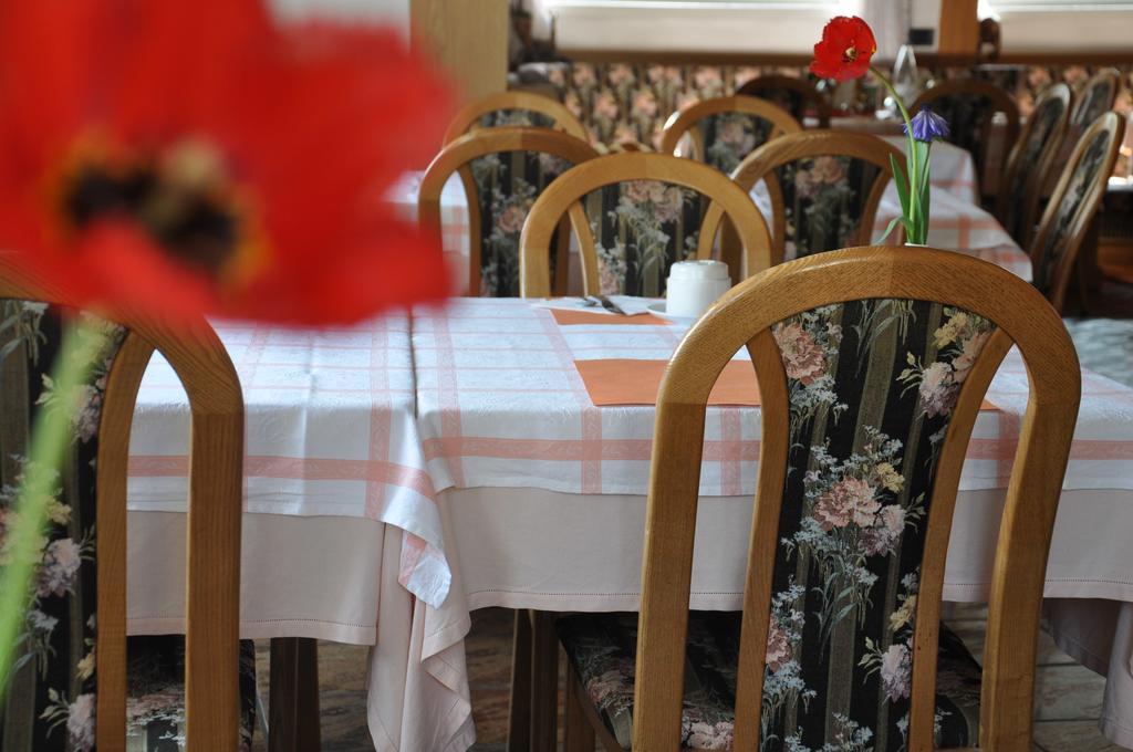 Sarche di Calavino Hotel Ideal מראה חיצוני תמונה